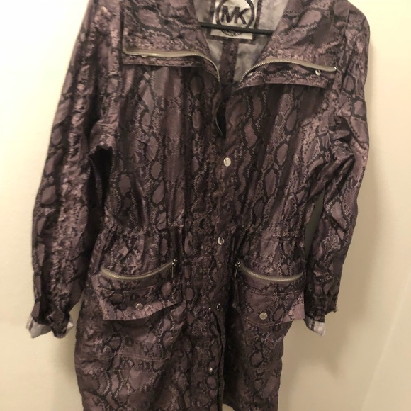 Michael Kors raincoat Size Small - Picture 4 of 5